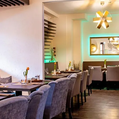 Kronprinz 3* טרויסדורף