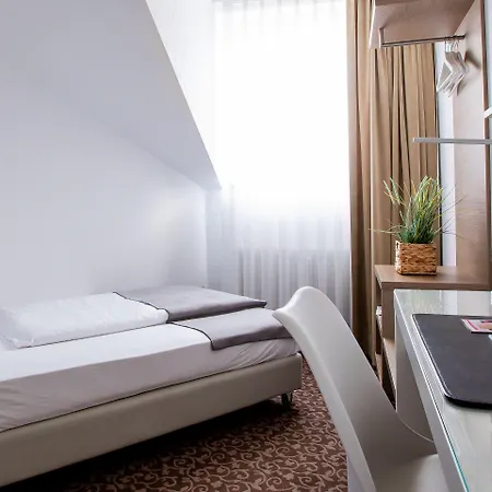 Kronprinz 3* טרויסדורף