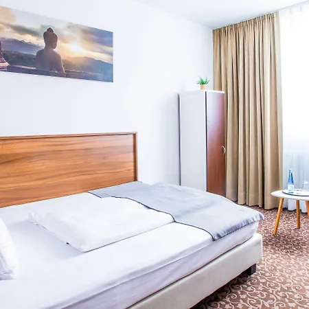 Kronprinz 3* טרויסדורף