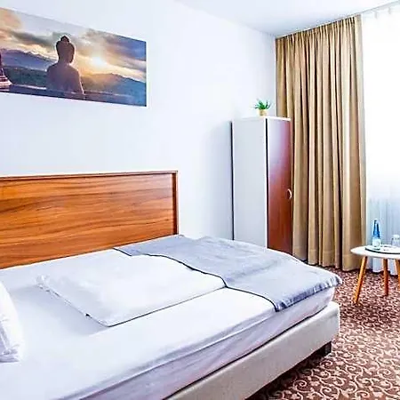 Kronprinz Hotel 3*