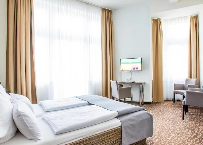 Kronprinz 3* טרויסדורף