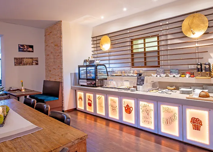 Kronprinz 酒店 特罗斯多夫