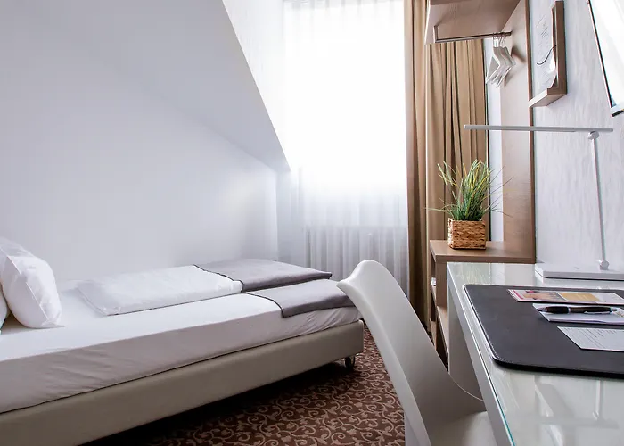 Kronprinz 3* טרויסדורף