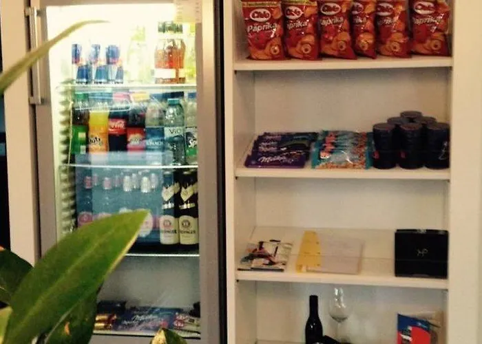 Kronprinz מלון 3*